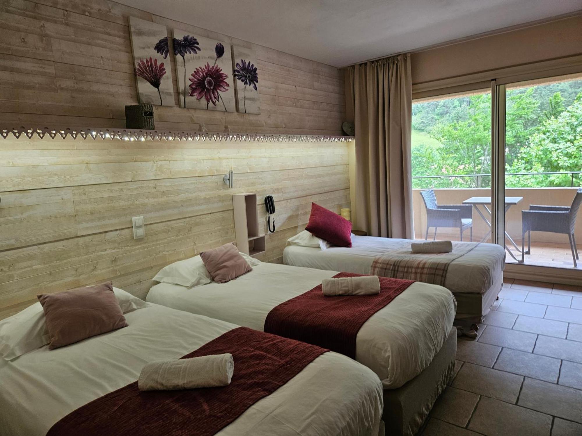 Hotel Le Mont Barral Creyers ภายนอก รูปภาพ