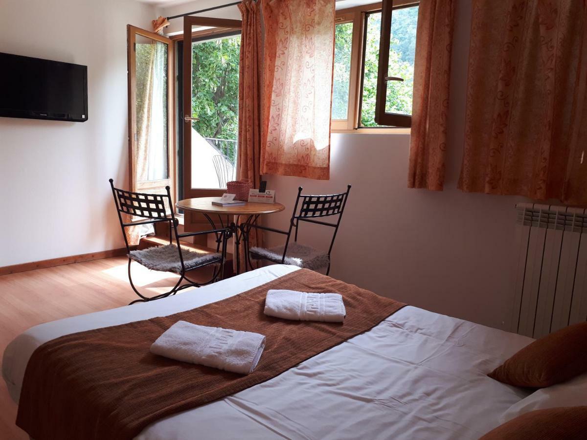 Hotel Le Mont Barral Creyers ภายนอก รูปภาพ